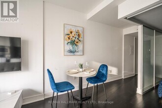 955 Bay St. in Toronto, ON - Building Photo - Building Photo