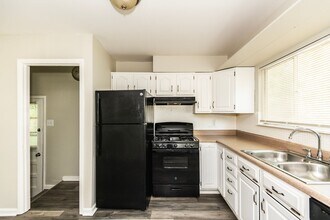 56 Cady Dr in St. Louis, MO - Building Photo - Building Photo