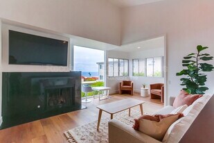 222 4th St in Del Mar, CA - Building Photo