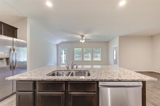 11714 Bari Reef Ln in Conroe, TX - Foto de edificio - Building Photo