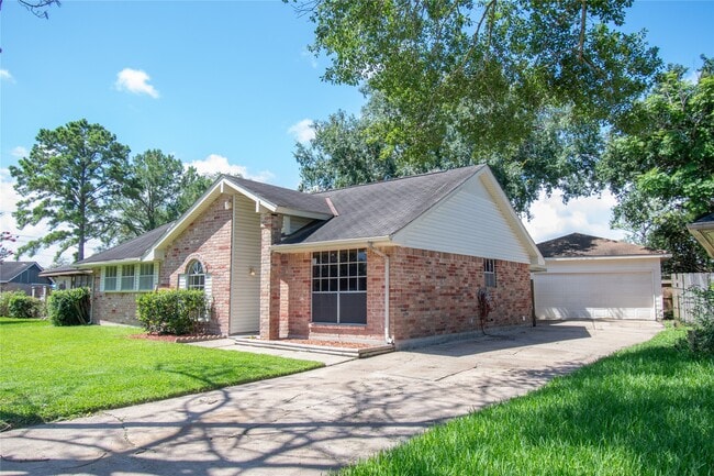 10418 Sagemeadow Ln in Houston, TX - Building Photo - Building Photo