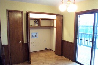 437-439 Countryside Ct N in Andover, KS - Building Photo - Building Photo