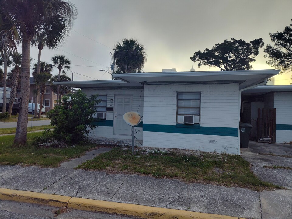 320 N Oleander Ave in Daytona Beach, FL - Building Photo