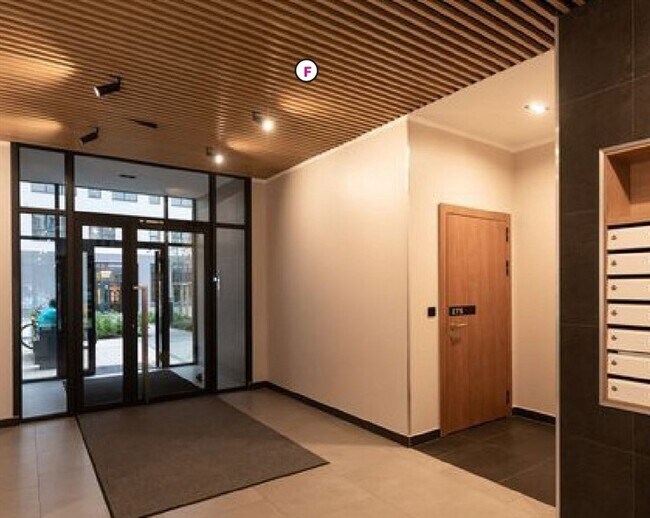1035 Commonwealth Ave, Unit 203-Ld