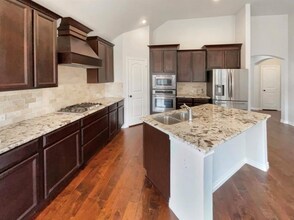 1305 Freesia Dr in Little Elm, TX - Building Photo - Building Photo