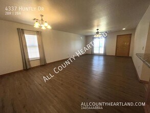 4337 Huntly Dr in Del City, OK - Building Photo - Building Photo