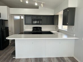 3848 Intermezzo Way in North Las Vegas, NV - Building Photo - Building Photo