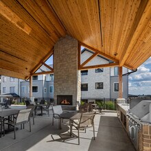 1111 Connery Cv, Unit 1111-104 in Waunakee, WI - Building Photo - Building Photo