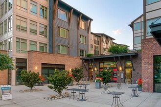 Slater 116 in Kirkland, WA - Building Photo - Building Photo