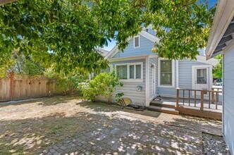 514 Washington St, Unit Unit A in Santa Cruz, CA - Foto de edificio - Building Photo