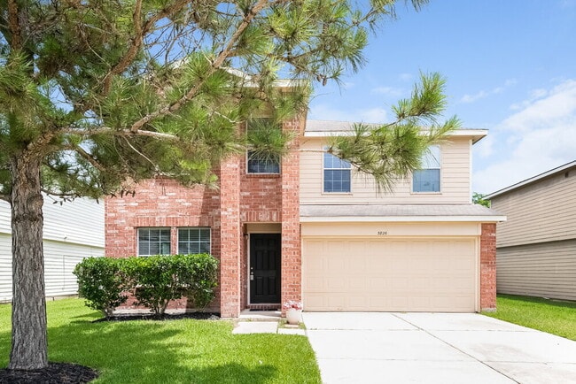 property at 3826 Rowlock Vine Dr