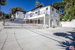 146 Witmer St in Los Angeles, CA - Building Photo