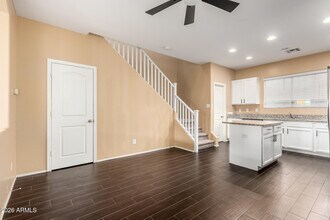 2031 N 77th Ln in Phoenix, AZ - Building Photo - Building Photo