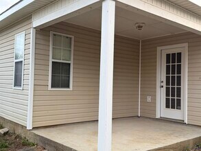 510 Clover Trail in Bonaire, GA - Building Photo - Building Photo