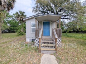 835 E Union St in Jacksonville, FL - Building Photo