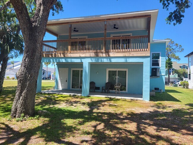 6072 Randan Ct in New Port Richey, FL - Building Photo - Building Photo