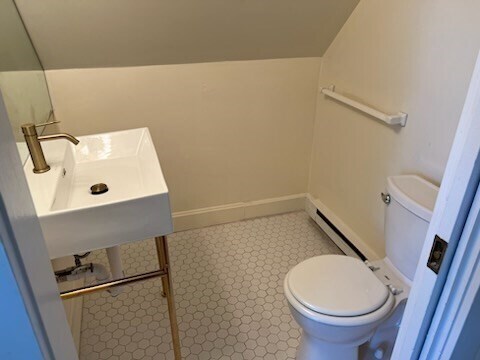 8 Worcester St in Belmont, MA - Building Photo - Building Photo