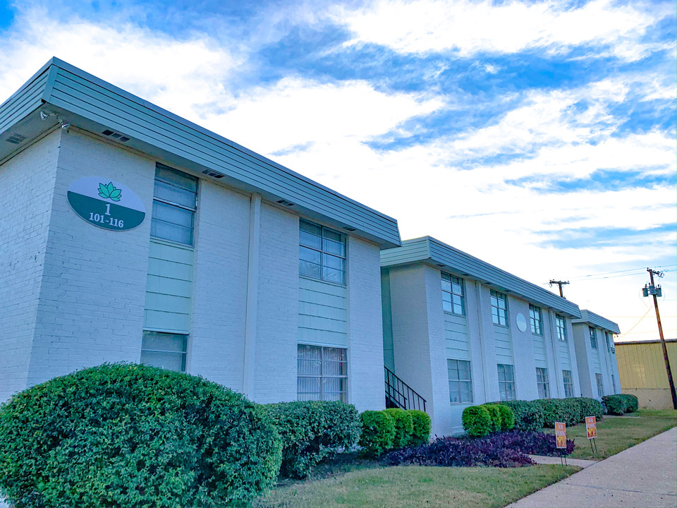 The Sanctuary on Enterprise in Alexandria, LA - Building Photo