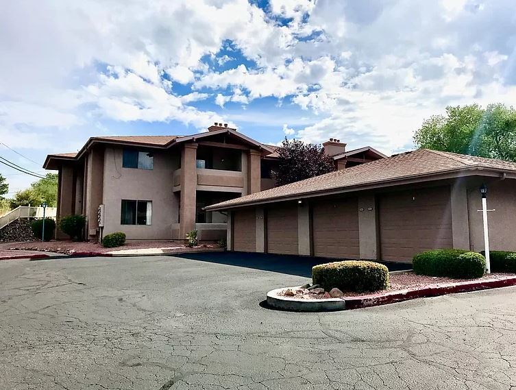 985 E Mingus Ave, Unit Apt 321 in Cottonwood, AZ - Foto de edificio