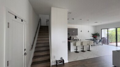 4980 Whispering Way in Davie, FL - Building Photo - Building Photo