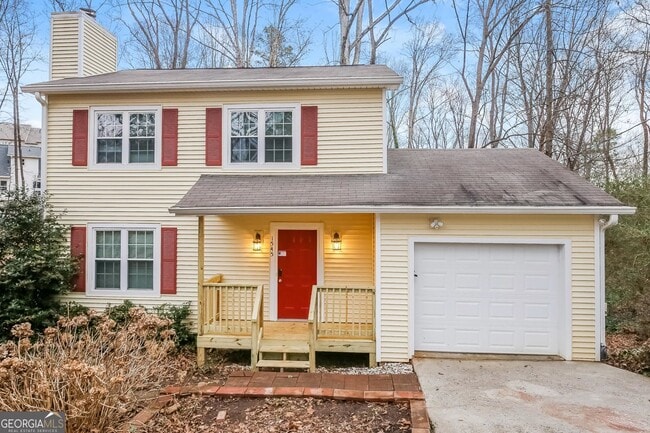 property at 1545 Dogwood Dr