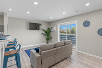 Casa Del Parque Luxury Apartments in Arlington, TX - Building Photo - Interior Photo