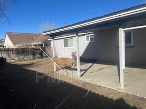 4055 Parque Verde Ln in Reno, NV - Building Photo - Building Photo