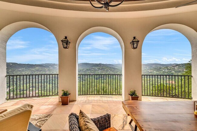 1710 Mt Larson Rd in Austin, TX - Building Photo - Building Photo