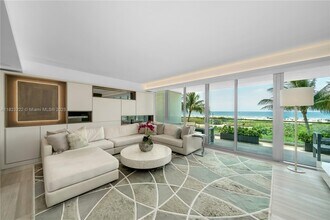 321 Ocean Dr in Miami Beach, FL - Building Photo - Building Photo