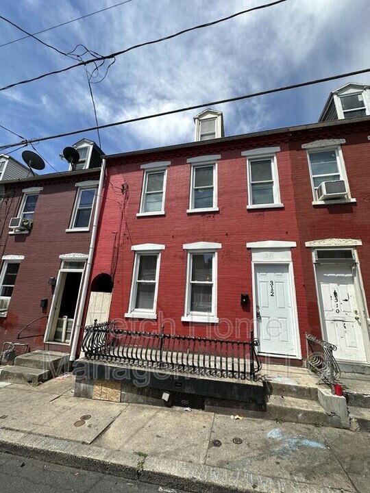 312 Beaver St in Lancaster, PA - Building Photo