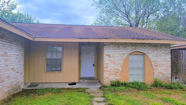 property at 727 Doncrest St