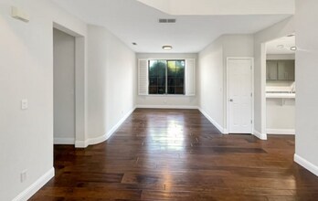2401 NW 7th St in Fort Lauderdale, FL - Building Photo - Building Photo