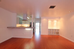 6440 SW 130th Ave, Unit 416 in Miami, FL - Building Photo
