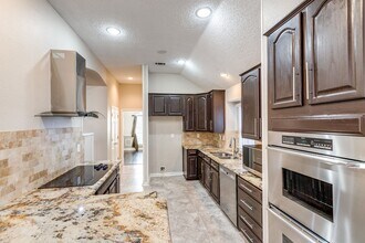 2910 Stonepointe in McKinney, TX - Building Photo - Building Photo