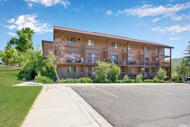 property at 3615 N Wolf Creek Dr