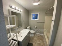 902 S Comstock Rd photo'