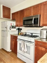 2003 Commonwealth Ave, Unit 24 in Boston, MA - Building Photo - Building Photo