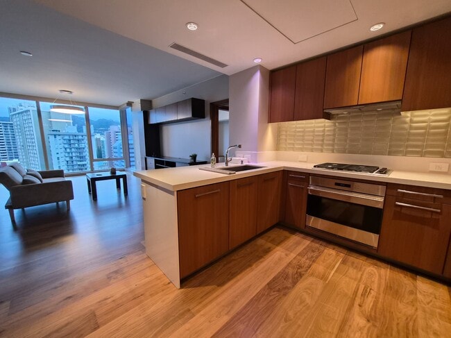 property at 1555 Kapiolani Blvd