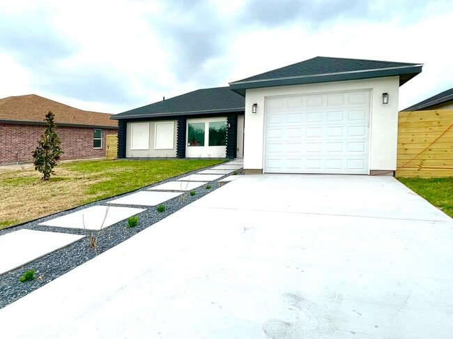 property at 2302 San Pascual St