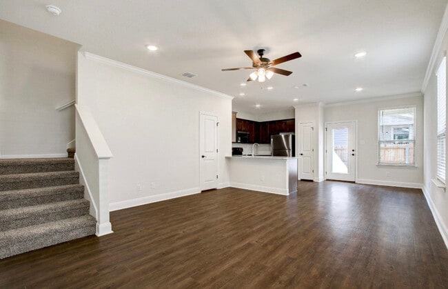 10340 Lynwood Crk in San Antonio, TX - Building Photo - Building Photo