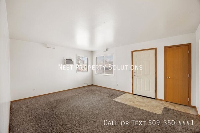 1225 Arlington Dr in Moses Lake, WA - Building Photo - Building Photo