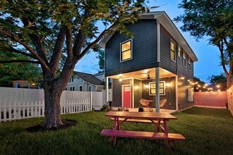 4313 Maybelle Ave in Austin, TX - Building Photo - Building Photo
