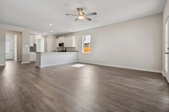 16449 Blossom Grv Dr in Conroe, TX - Building Photo - Building Photo