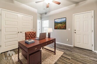 1766 N Reno Dr in Fayetteville, AR - Building Photo - Building Photo