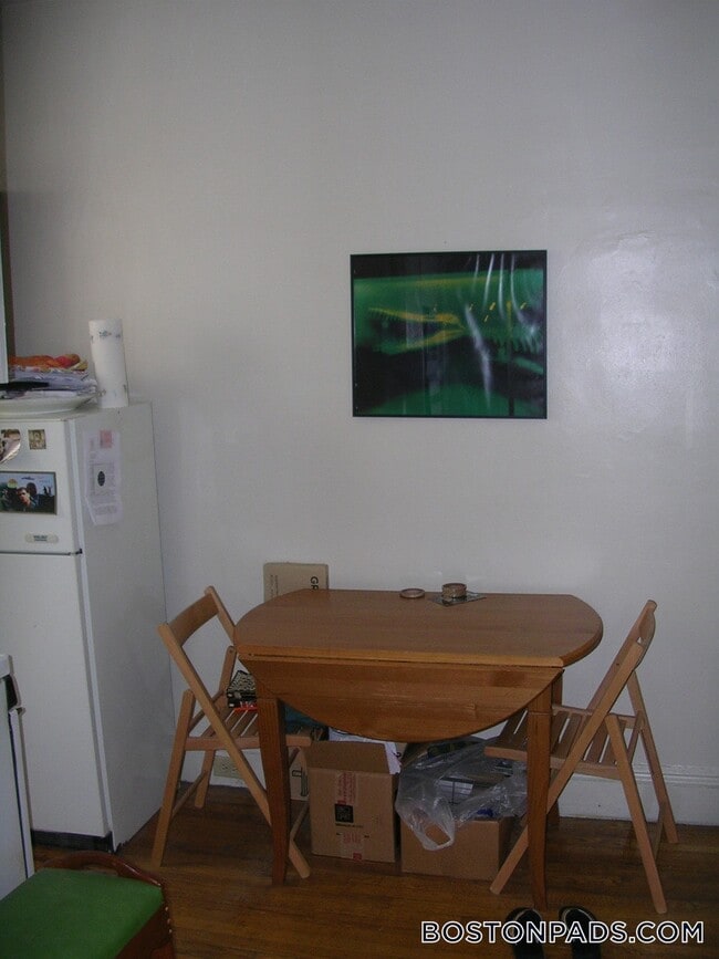 211 Park Dr, Unit 1A in Boston, MA - Foto de edificio - Building Photo