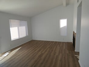 1890 River Ranch Dr in Santa Maria, CA - Building Photo - Building Photo