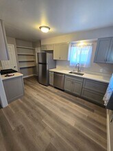 4370 Harmon Rd in El Sobrante, CA - Building Photo - Building Photo