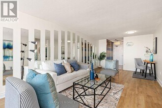 3 Rowntree Rd in Toronto, ON - Building Photo - Building Photo