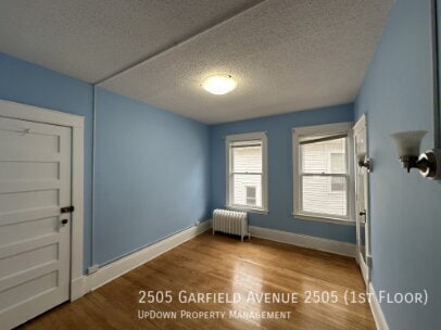 2505 Garfield Ave in Minneapolis, MN - Building Photo - Building Photo