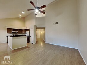 8161 N Midnight Way in Tucson, AZ - Building Photo - Building Photo